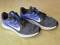 Nike Downshifter 9 Damen Laufschuhe, Schwarz/Blau, Gr. 40, Guter Zustand