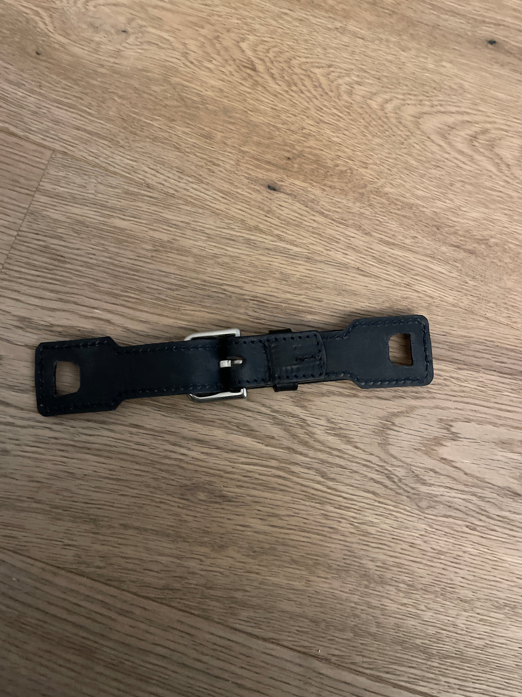Leonardo Guizzetti Handle Connector/Mini Strap – Black Leather, Like New