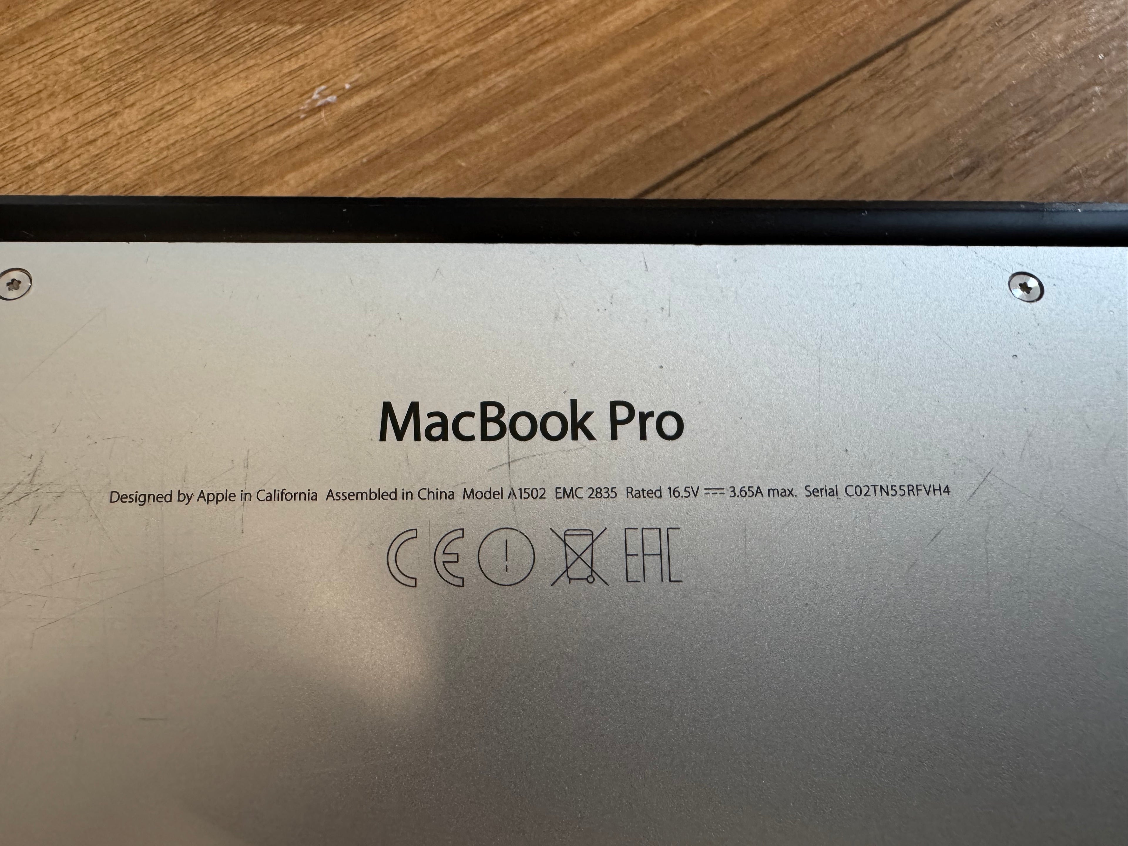 Apple MacBook Pro 13 Retina – i5 / 8GB / 256GB SSD, Silber, guter Zustand