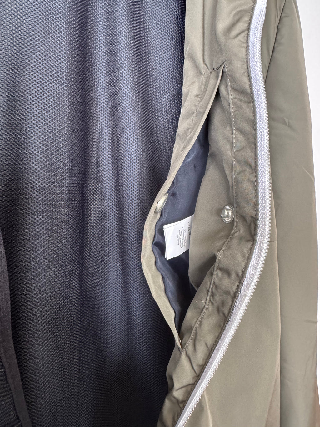 Tailor & Son Bomber Jacket London Olive Green Size 52 (L) – Good Condition