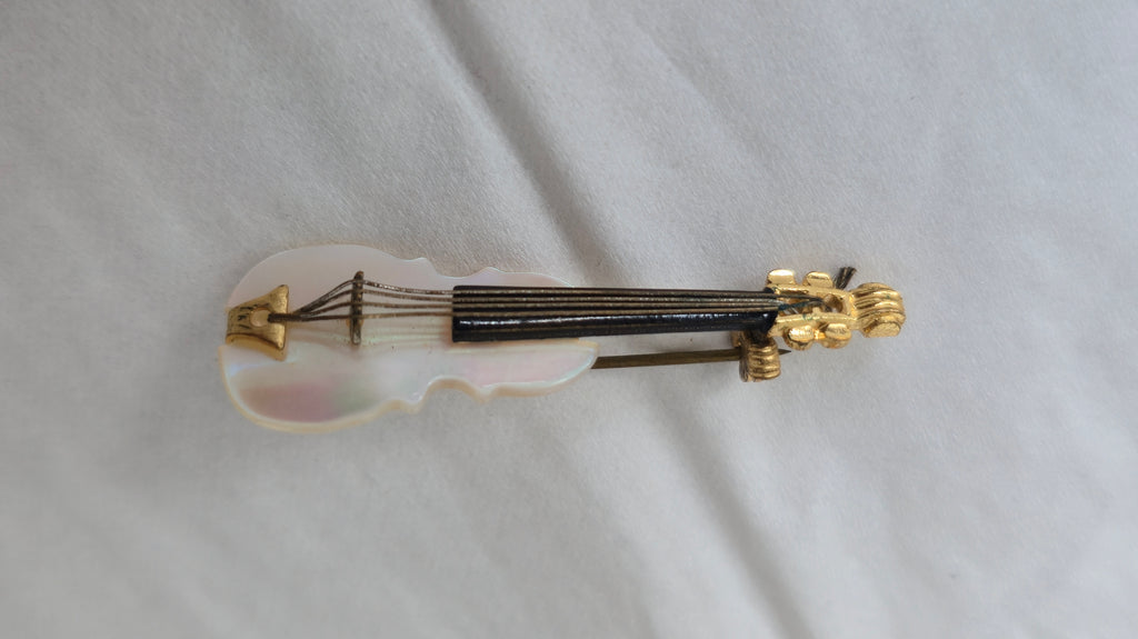 Vintage Mother-of-Pearl Violin Brooch | Gold Tone | 7 cm | Very Good