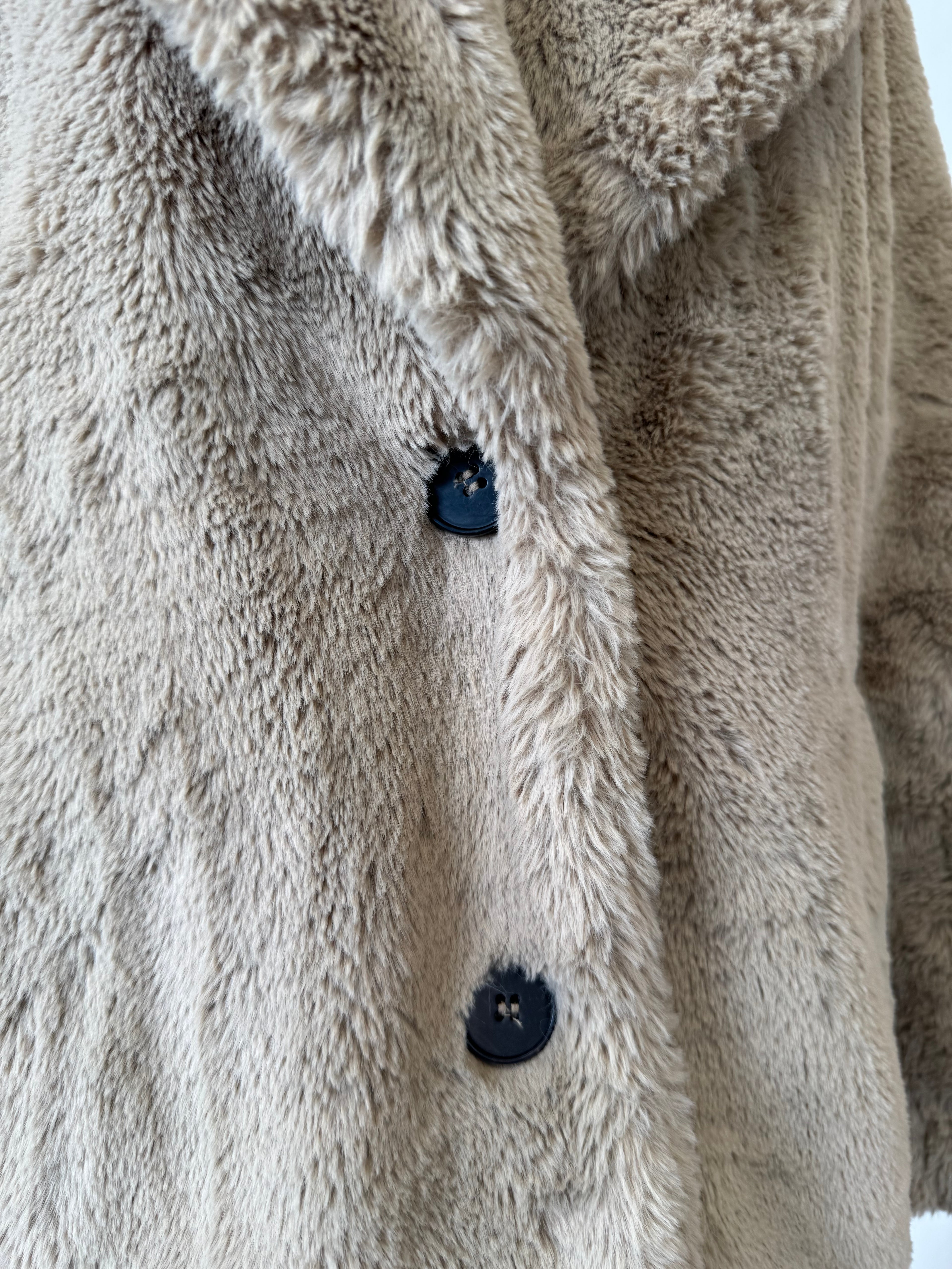 Zara Teddy Coat – Faux Fur, Beige, Size M, Very Good Condition