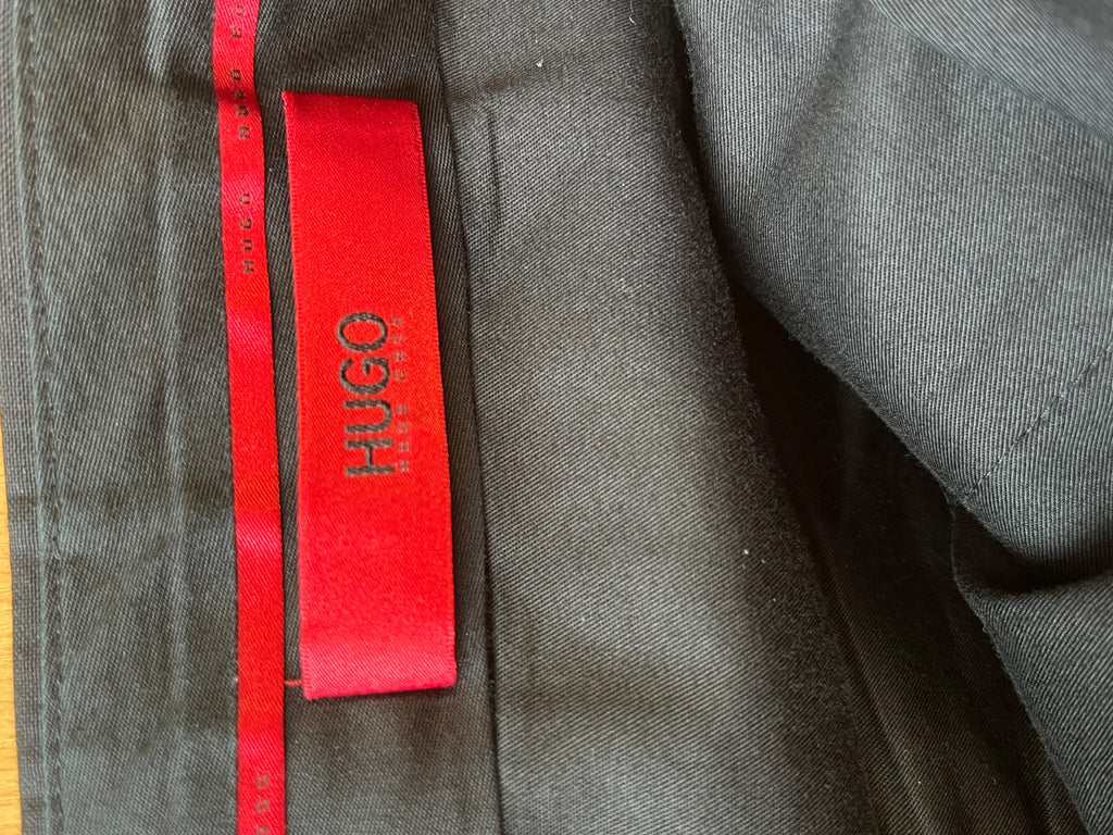HUGO BOSS Herren Anzug 100% Schurwolle, Dunkelblau, Gr. 50, sehr guter Zustand