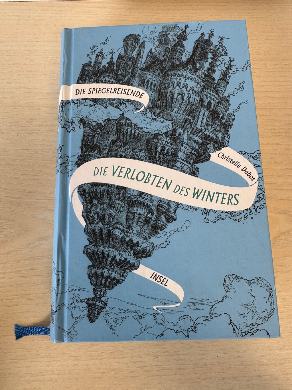 The Mirror Visitor 1 – Die Verlobten des Winters (German HC, Very Good)
