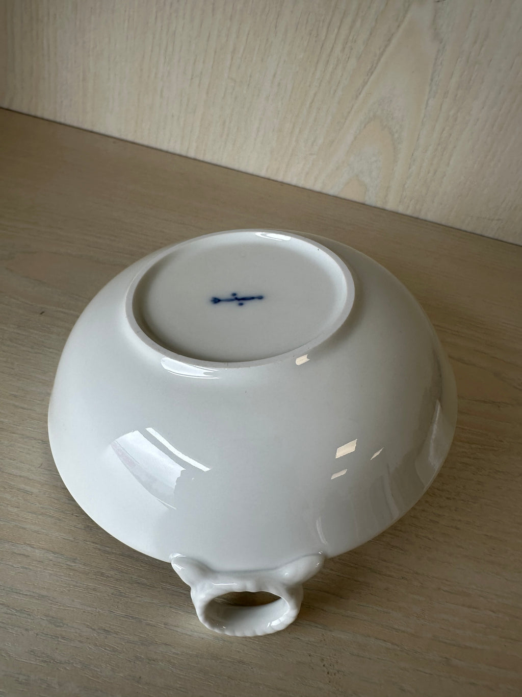 KPM Berlin Urbino Schale mit Griffen, weiß, Ø ca. 15 cm, sehr guter Zustand