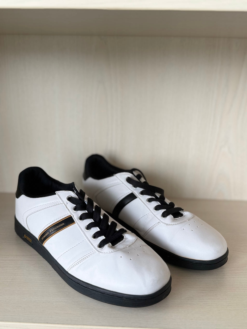 Sergio Tacchini Bertell Sneakers White/Black, US 11 / EU 44.5, Good Condition