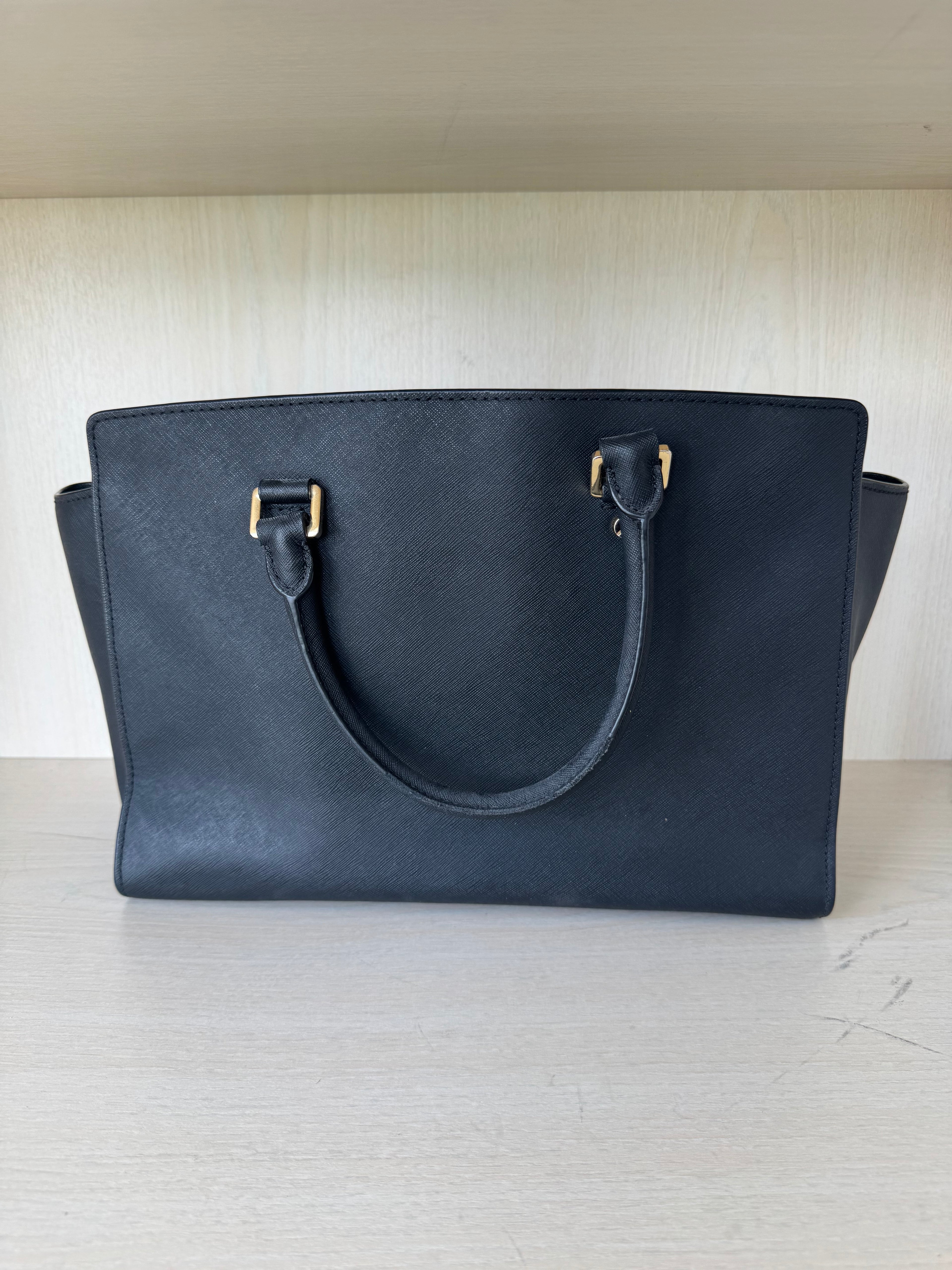 Michael Kors Selma Medium Satchel – Saffiano Leder, Schwarz, Gebraucht