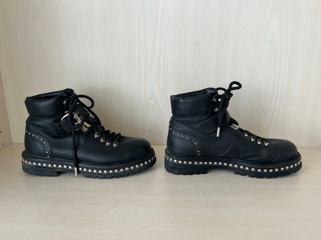 Lola Cruz Leder Combat Boots Nieten Schwarz EU 37 Zustand Gut