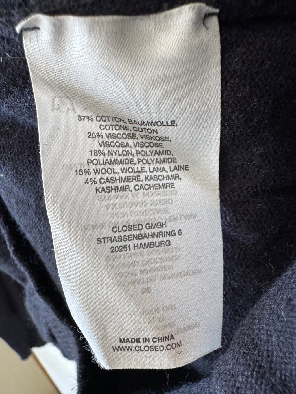 Closed navy fine-knit sweater, cashmere blend, size M, normal use
