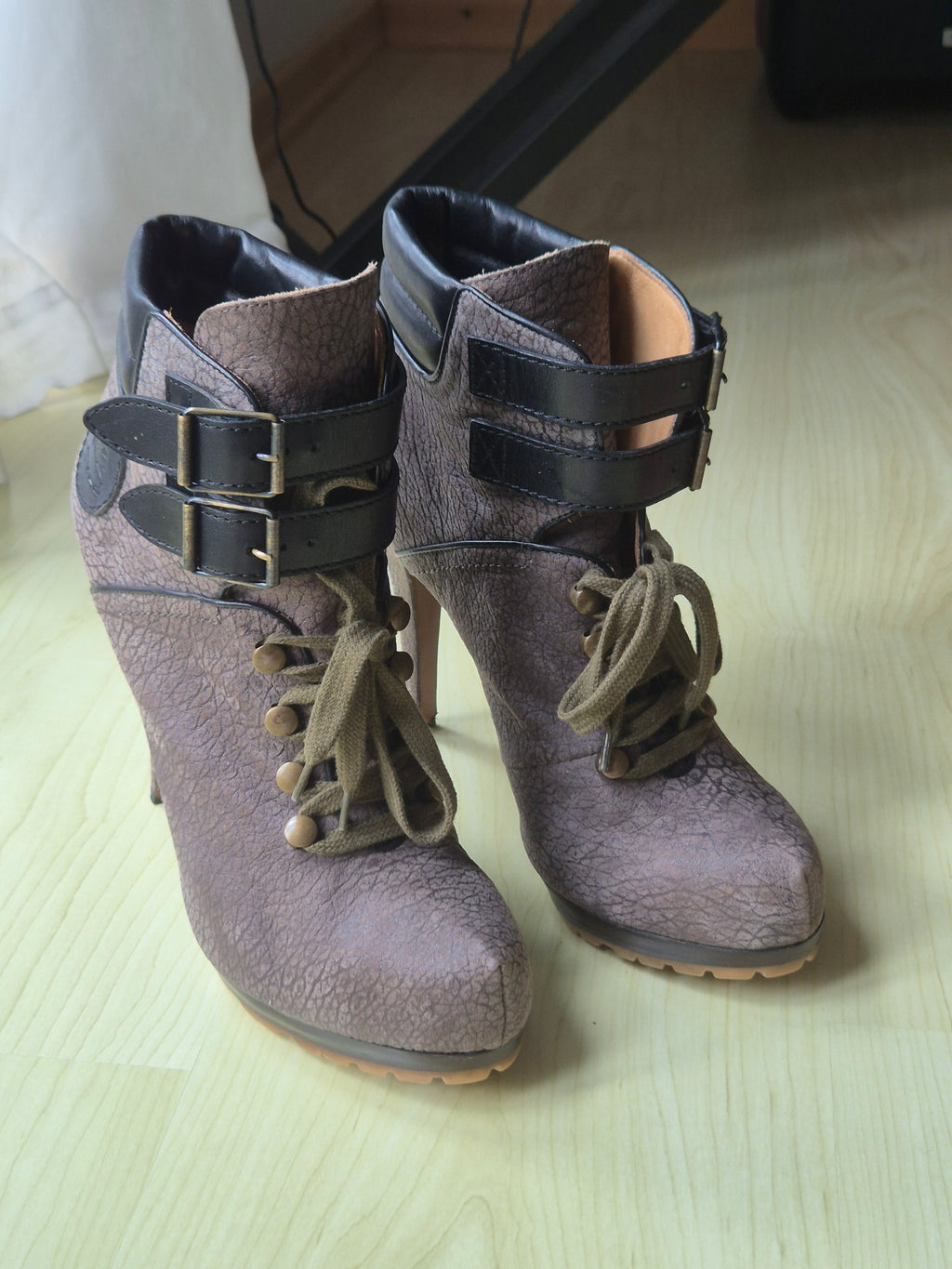 Etro Leder-Schnürstiefeletten Grau Gr. 39 mit Box & Dustbag – Guter Zustand