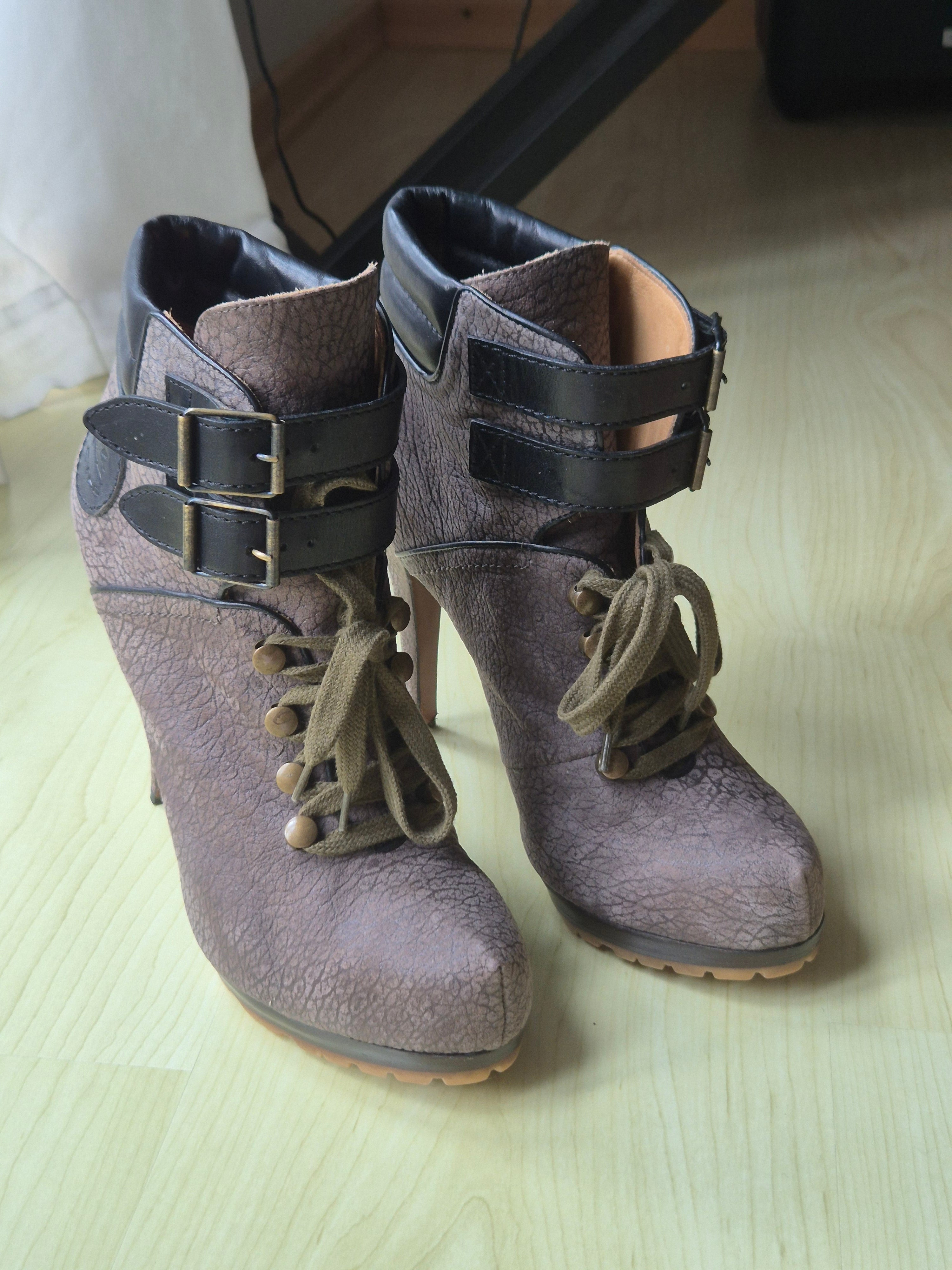Etro Leder-Schnürstiefeletten Grau Gr. 39 mit Box & Dustbag – Guter Zustand