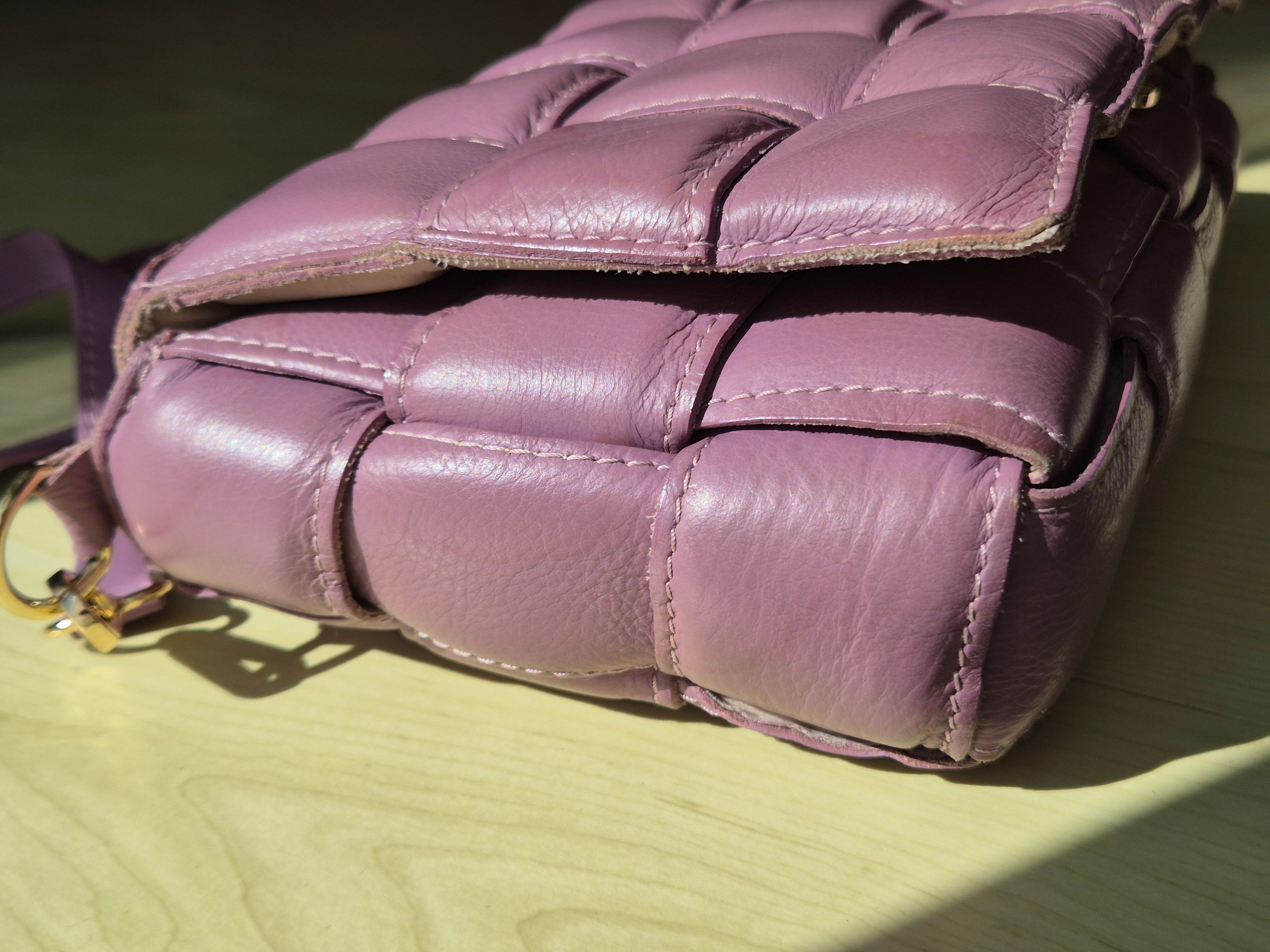 Borse in Pelle Cassette Crossbody Bag, Leather, Lilac, Medium, Chain & Strap, Used