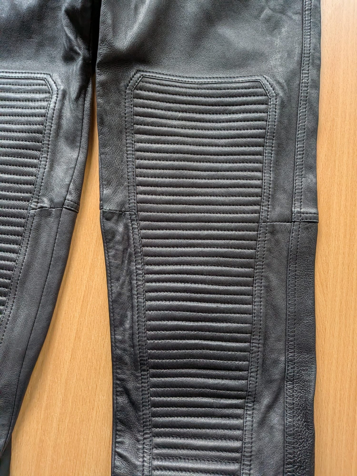 CLOSED Lamb Leather Biker Pants Black Size 29 – Very Good Condition