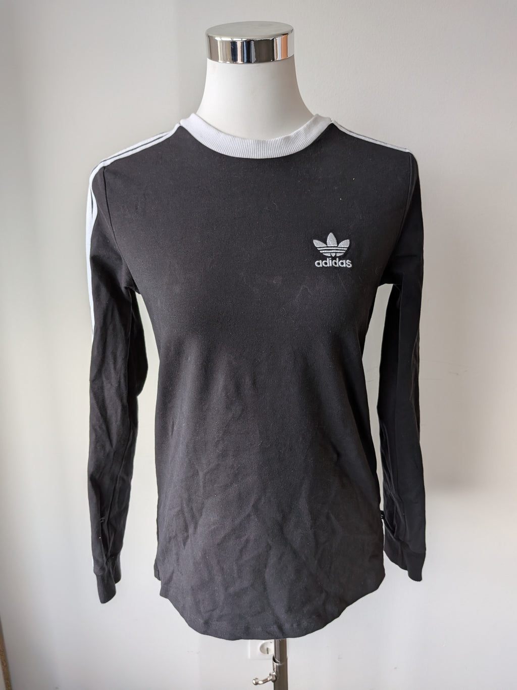 Adidas Originals 3-Stripes Long Sleeve Tee – Women’s, Black, M, Very Good