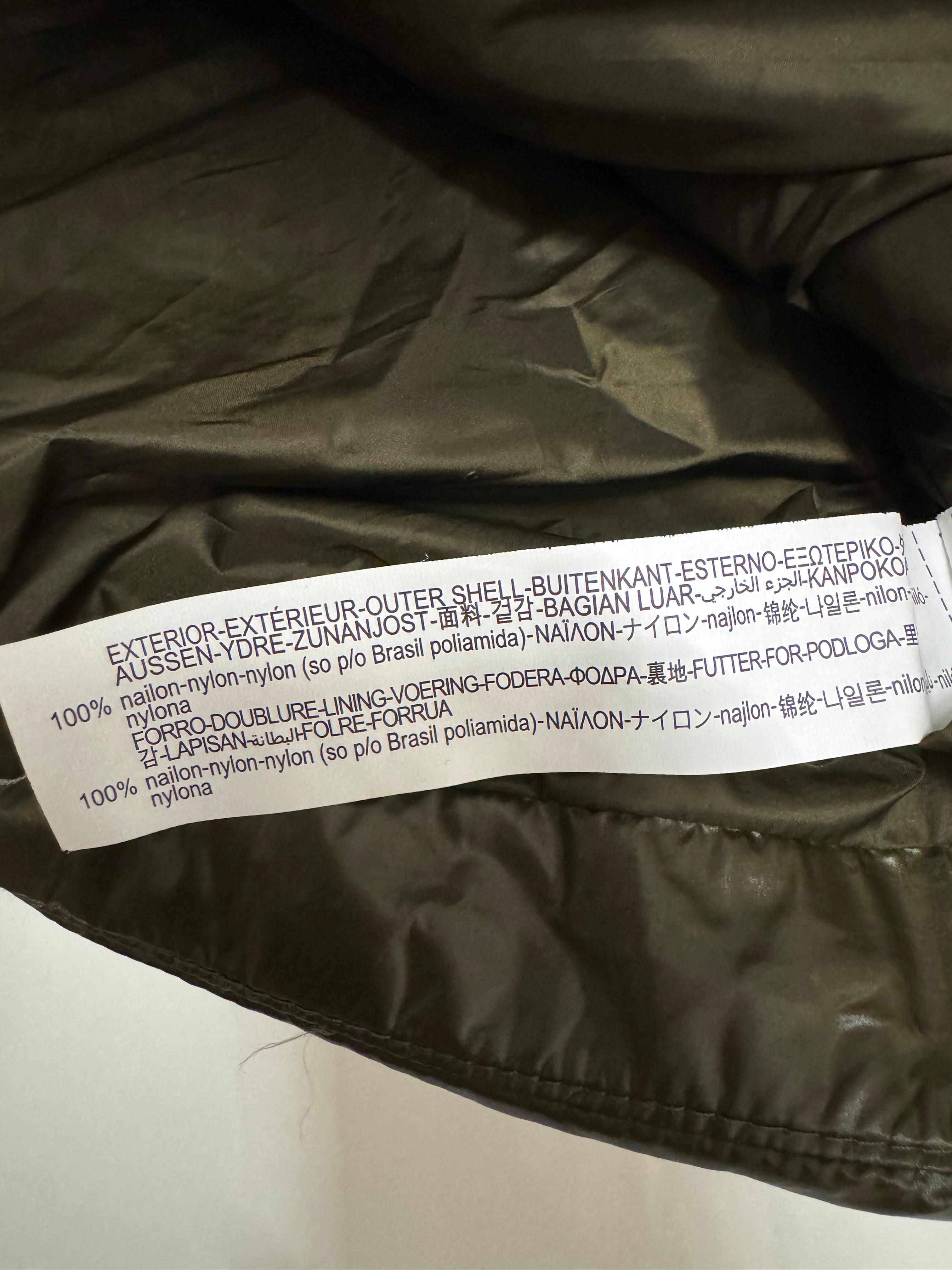 ZARA Leichte Steppjacke – Dunkelkhaki, Größe M, Sehr guter Zustand