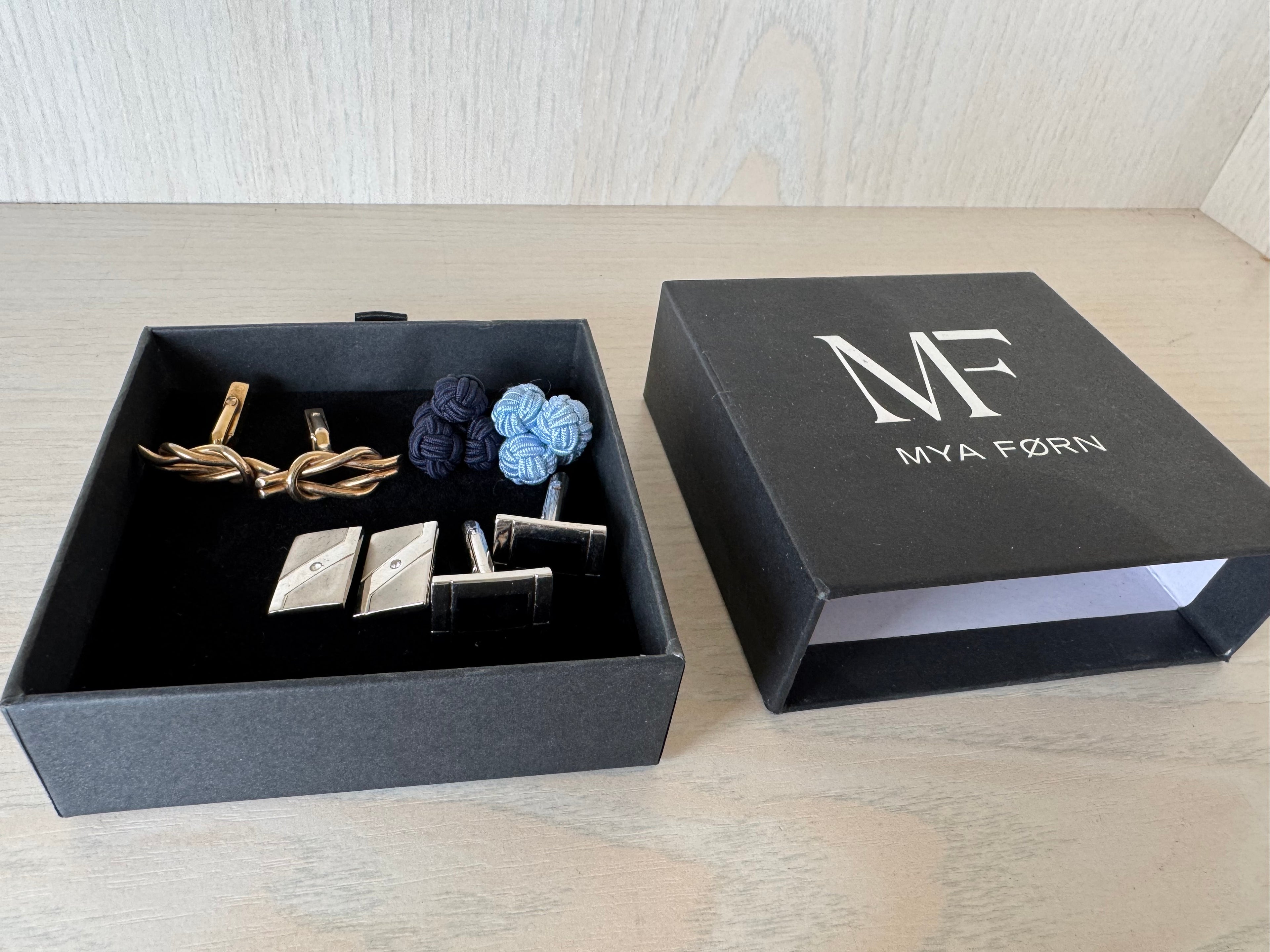 Mya Førn Silver-Tone Cufflinks with Clear Stone | Good | Presentation Box + 3 Sets