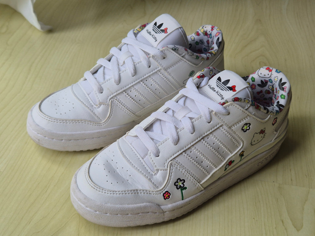 Adidas Forum Low Hello Kitty IG6031, Weiß/Schwarz/Gold, EU 38, guter Zustand