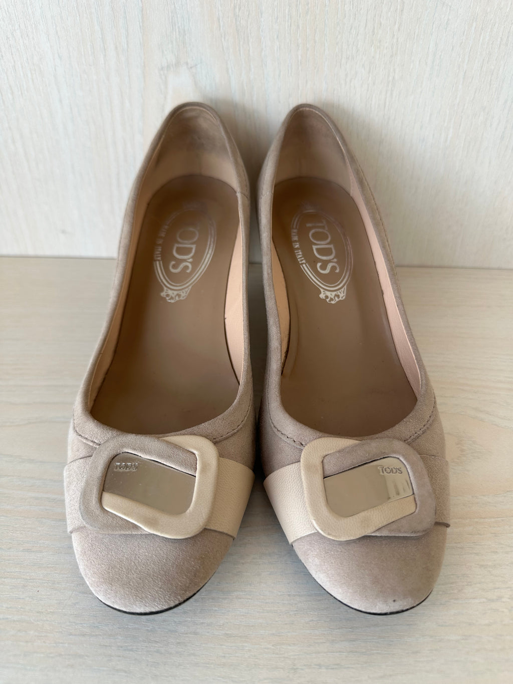 Tod's Damen Pumps Wildleder Schnalle Beige EU 35 Gut
