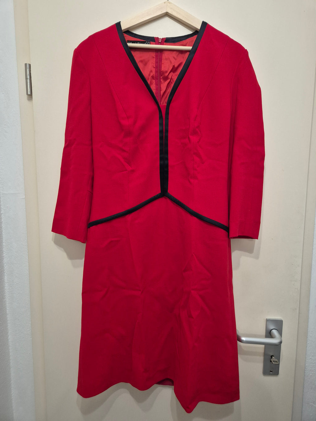 Louis Féraud Wollkostüm, Rot/Schwarz, Gr. 38, Made in Germany, guter Zustand