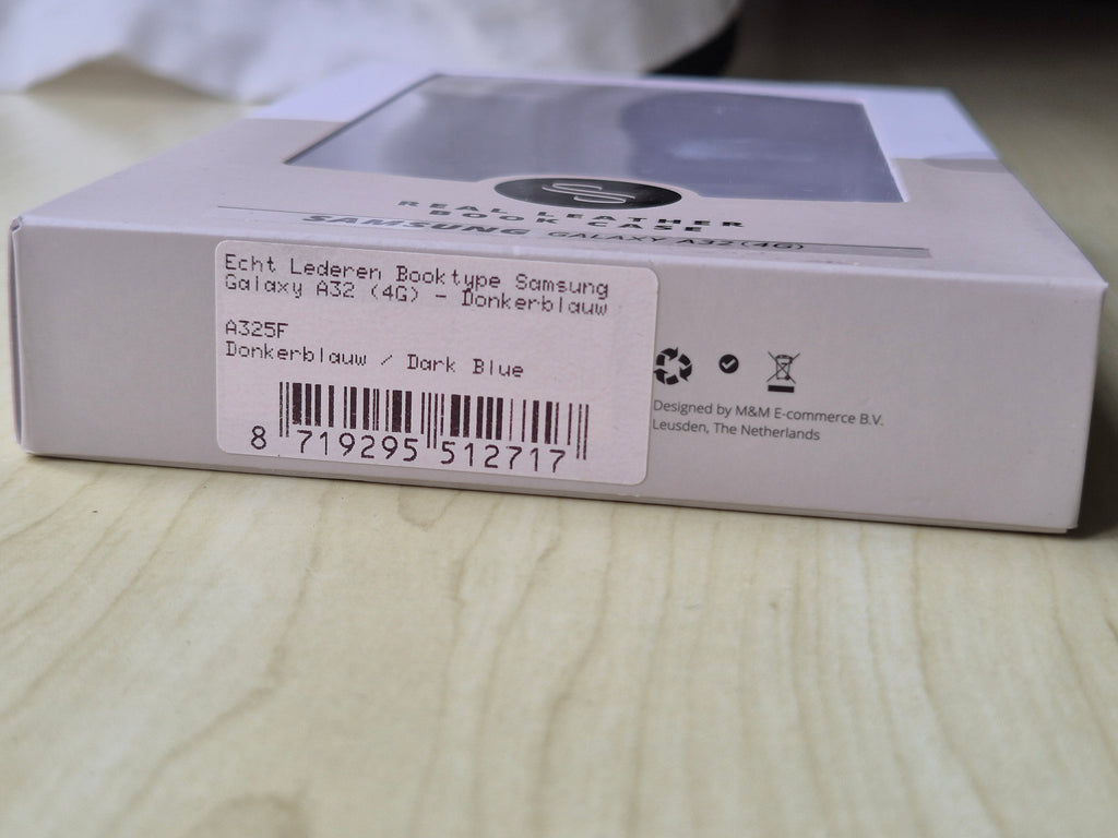 Selencia Echtleder Book Case Samsung Galaxy A32 Dunkelblau – wie neu