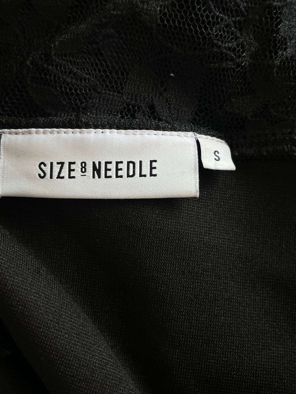 SIZE & NEEDLE Spitzenkleid – Schwarz, Gr. S, Sehr gut