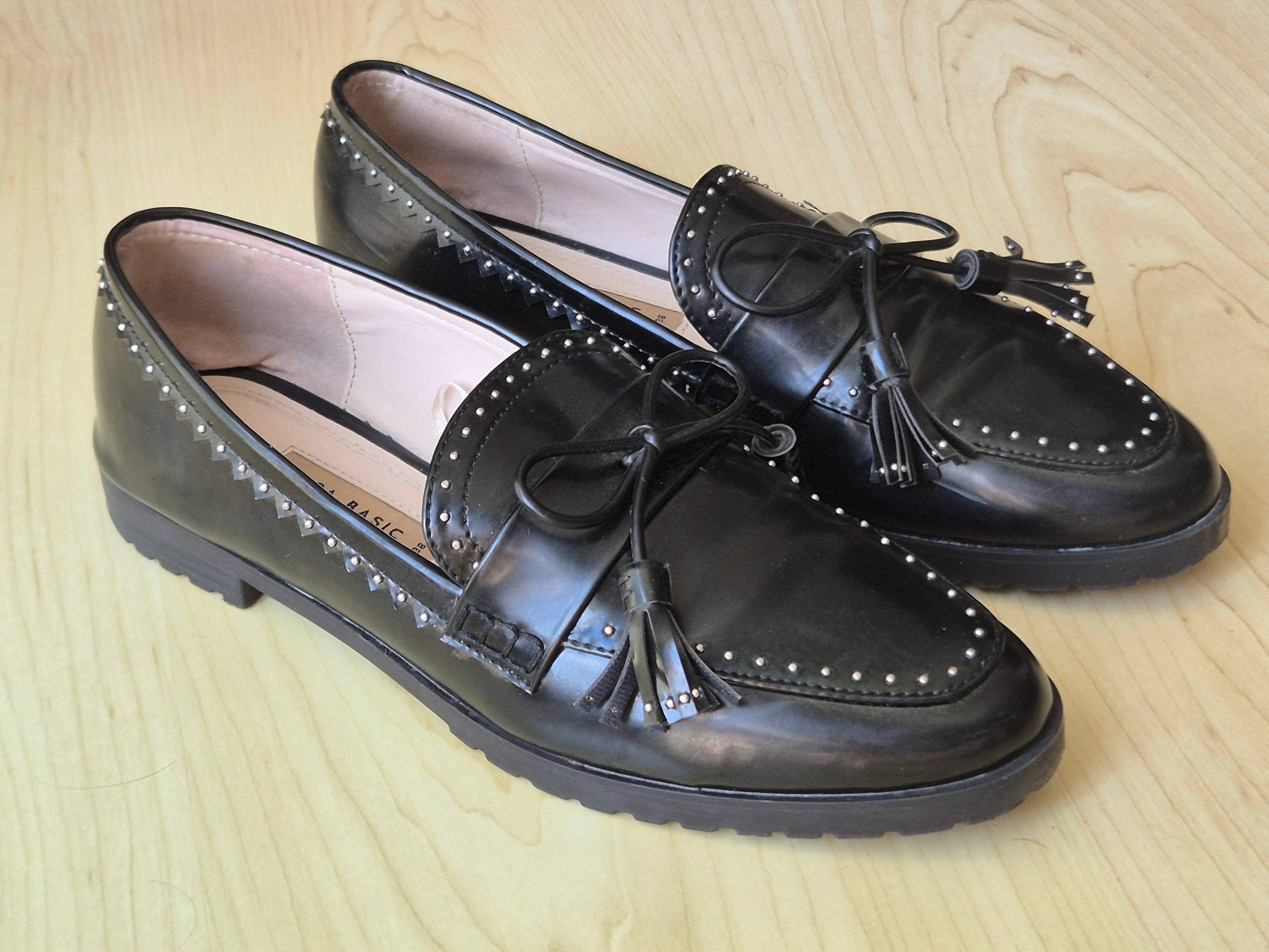 Zara Studded Loafers Black EU 38 Good Condition