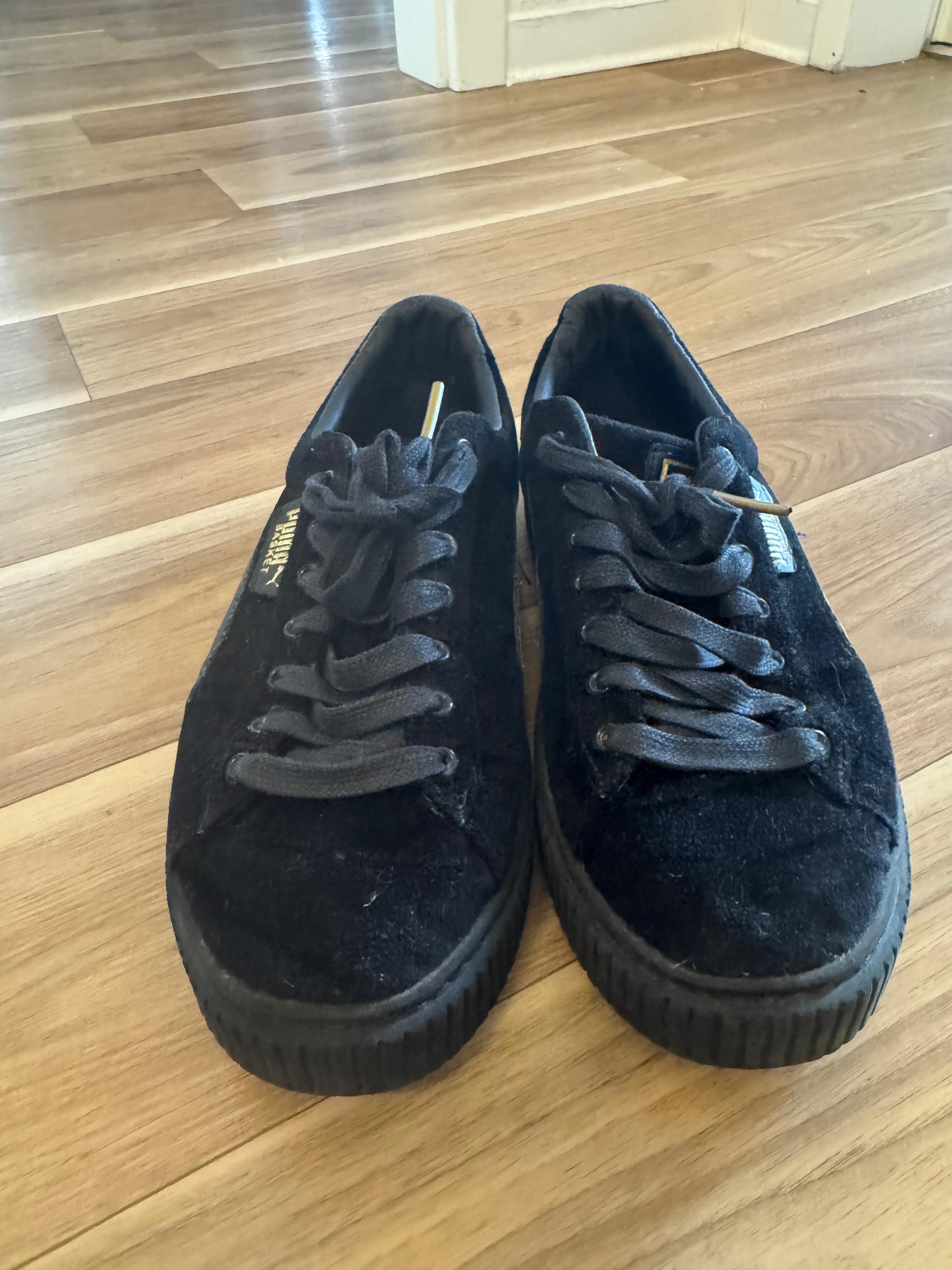 Puma Vikky Platform Suede – Schwarz, EU 38, Guter Zustand