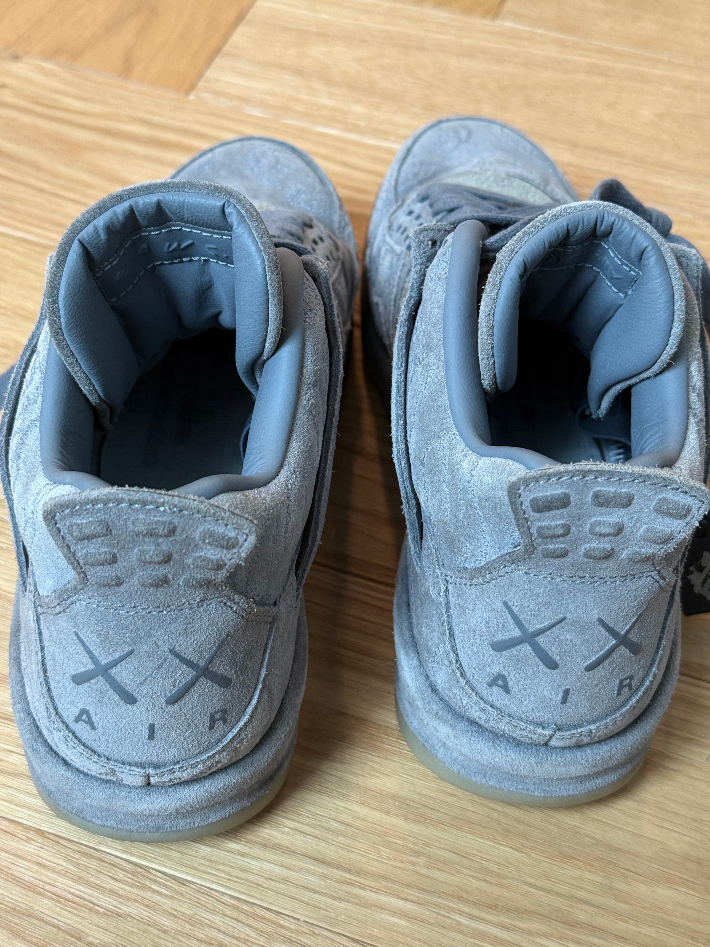 Nike Air Jordan 4 Retro Kaws Cool Grey US 9 EU 42.5 Very Good Condition