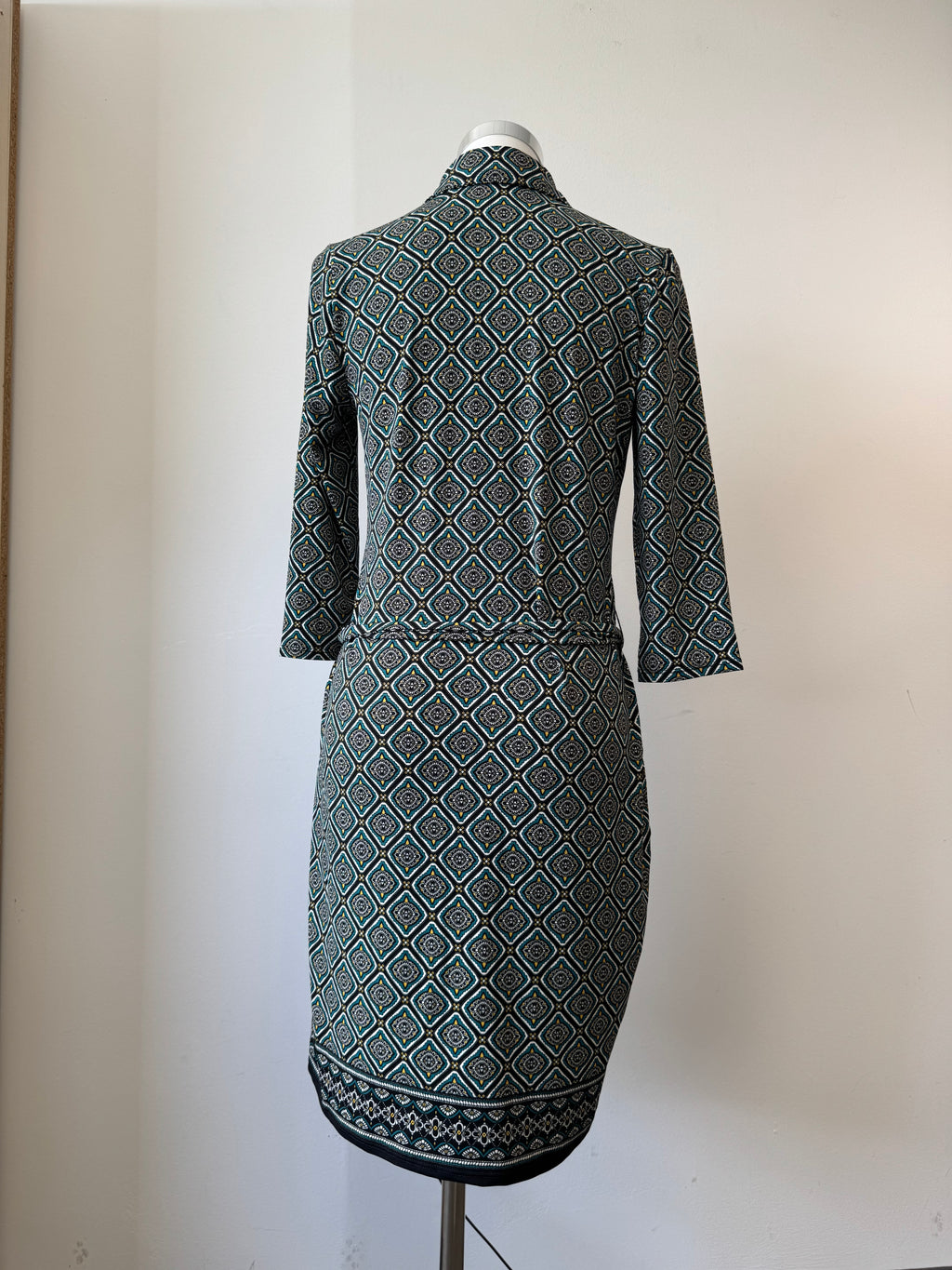 Max Studio Wrap Dress S – Black/White Geometric, Very Good Condition