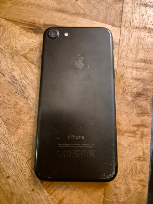 Apple iPhone 7 32GB Schwarz | Defekt/Teile | Ohne Sperre