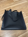 Even&Odd Reversible Tote Large Leder schwarz/rot – sehr gut