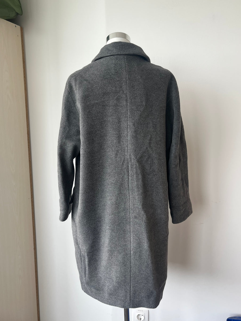 Marc Cain Wollmantel KA 11.18, Grau, Gr. N 6 (EU 44), Sehr guter Zustand