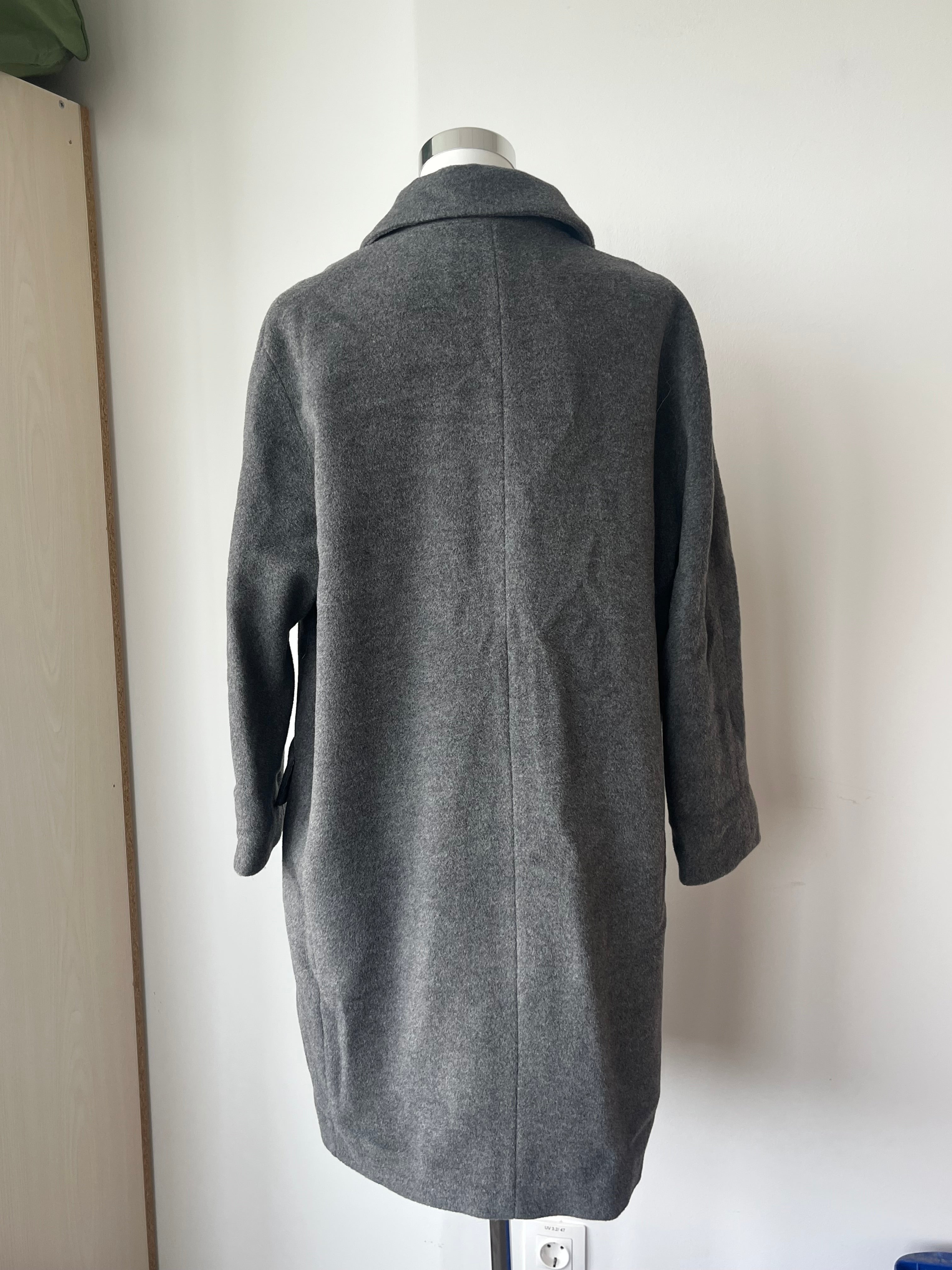 Marc Cain Wollmantel KA 11.18, Grau, Gr. N 6 (EU 44), Sehr guter Zustand