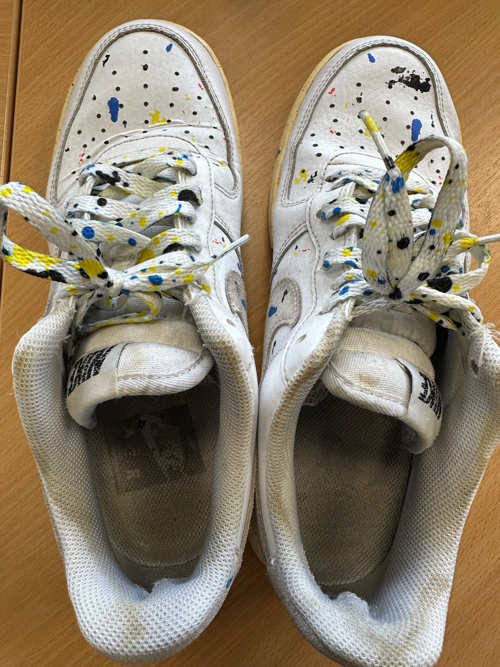 Nike Air Force 1 ’07 LV8 Paint Splatter – Weiß, EU 41, Guter Zustand