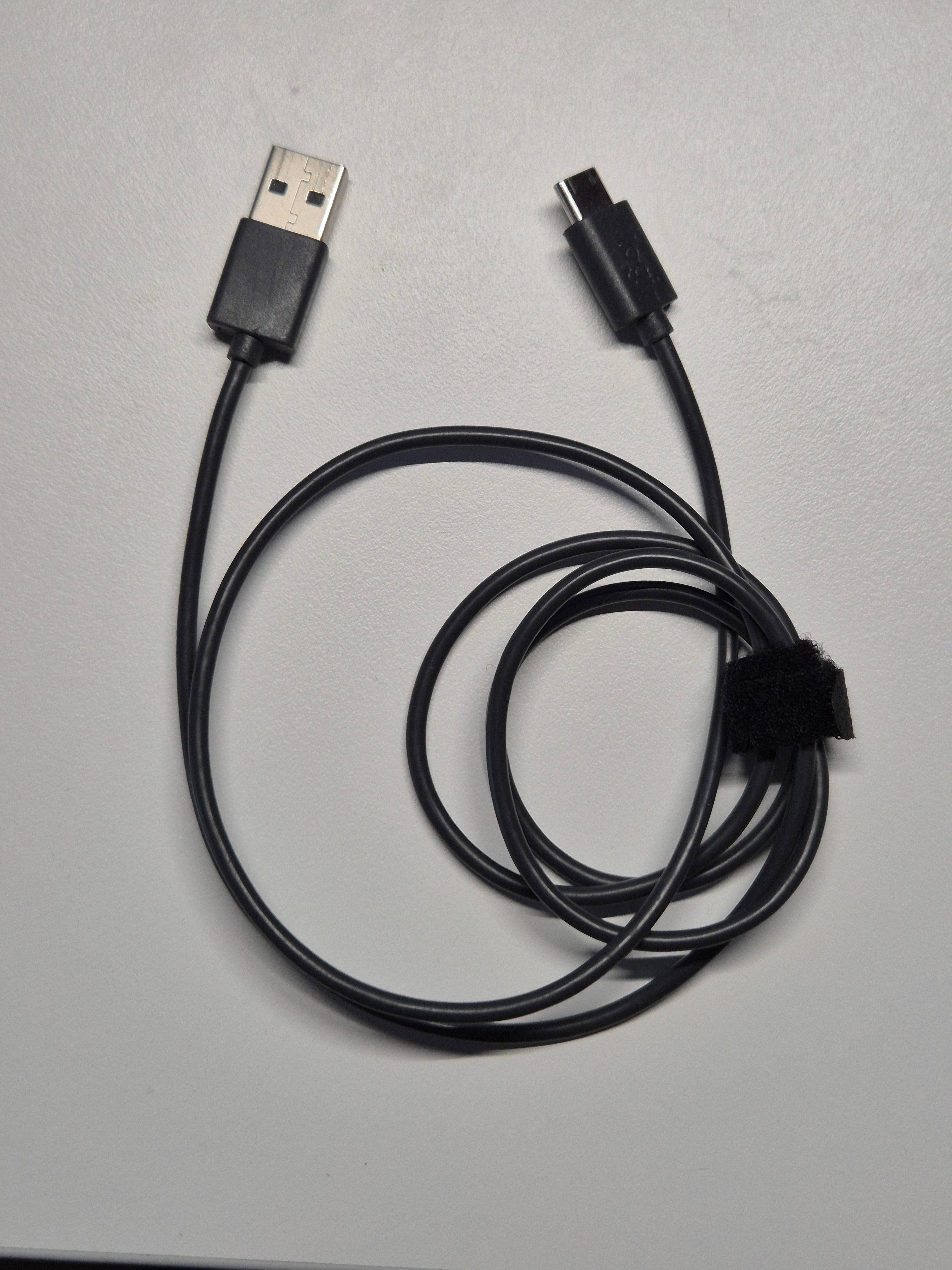 Logitech USB-C Ladekabel (USB-A auf USB-C, 1m, Schwarz) – guter Zustand