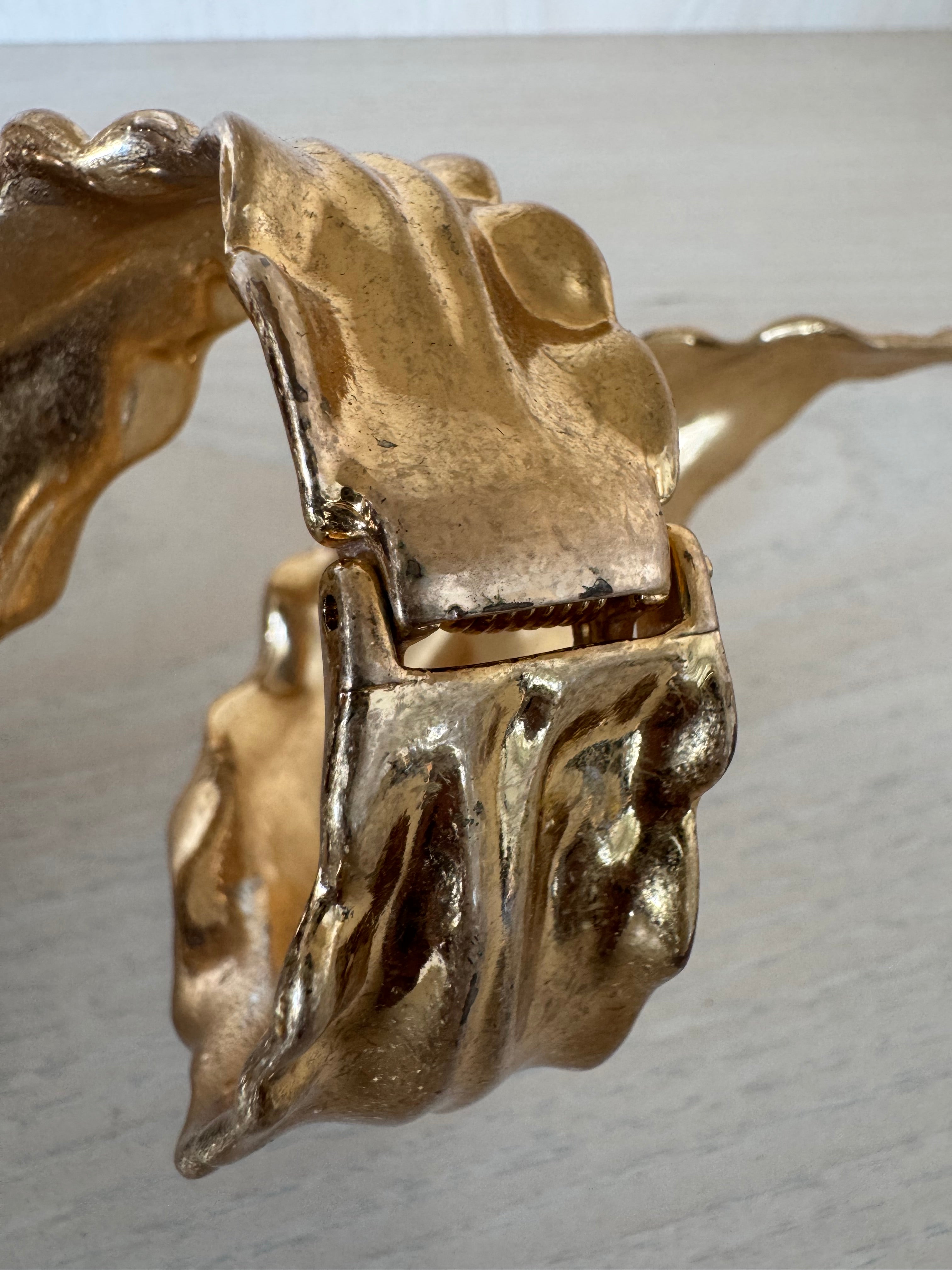 Paar Vintage französische Bronze-Gardinenhalter – Blattdesign, sehr guter Zustand