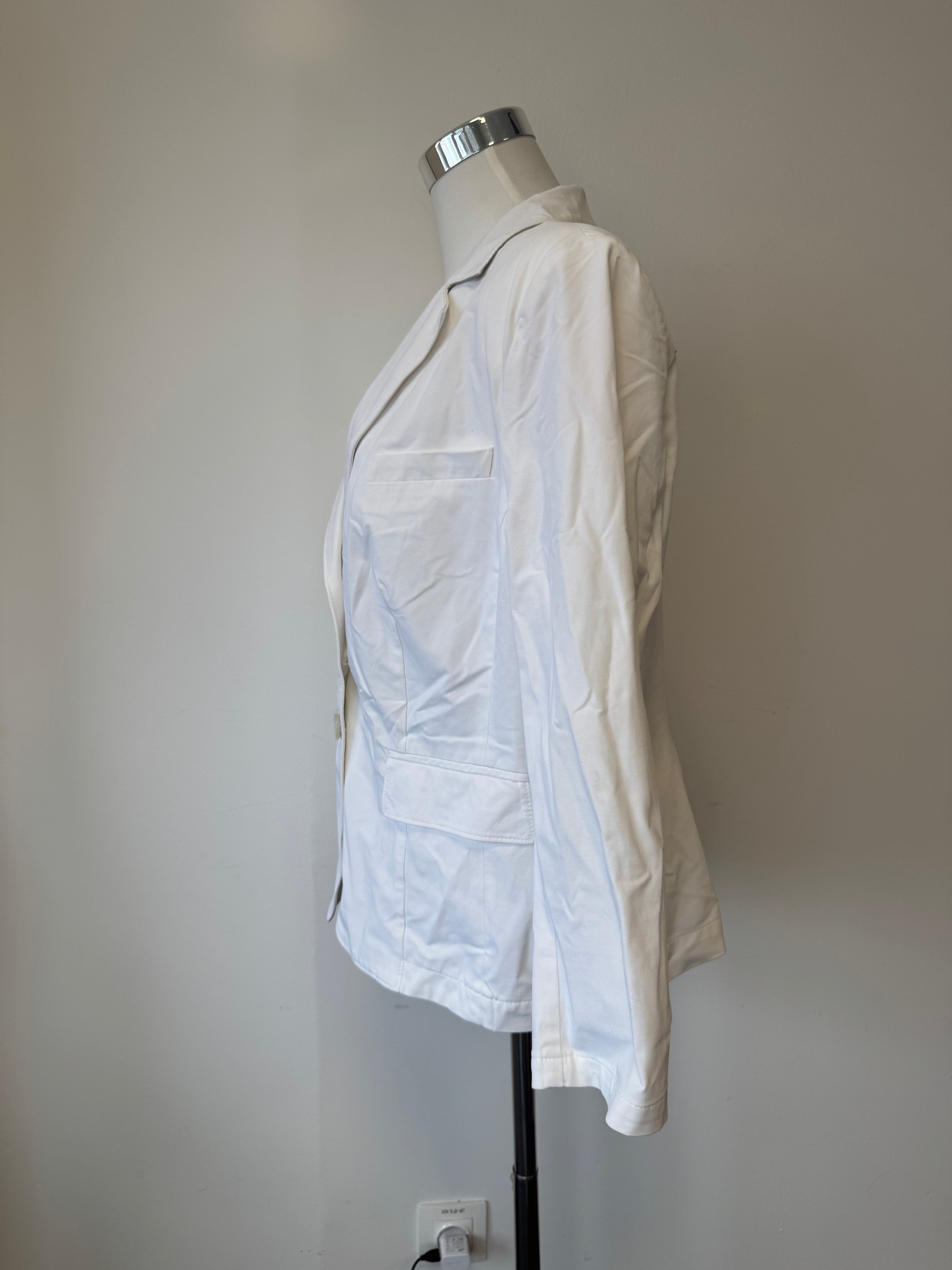 NVSCO Liberty Women's Blazer, White, Size 46, Very Good Condition