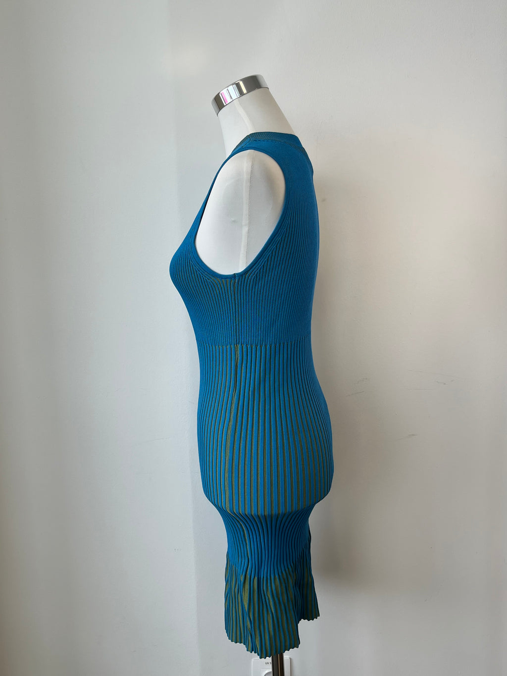 Bimba Y Lola Strickkleid S – teal, gerippter Stoff, plissierter Saum, sehr gut