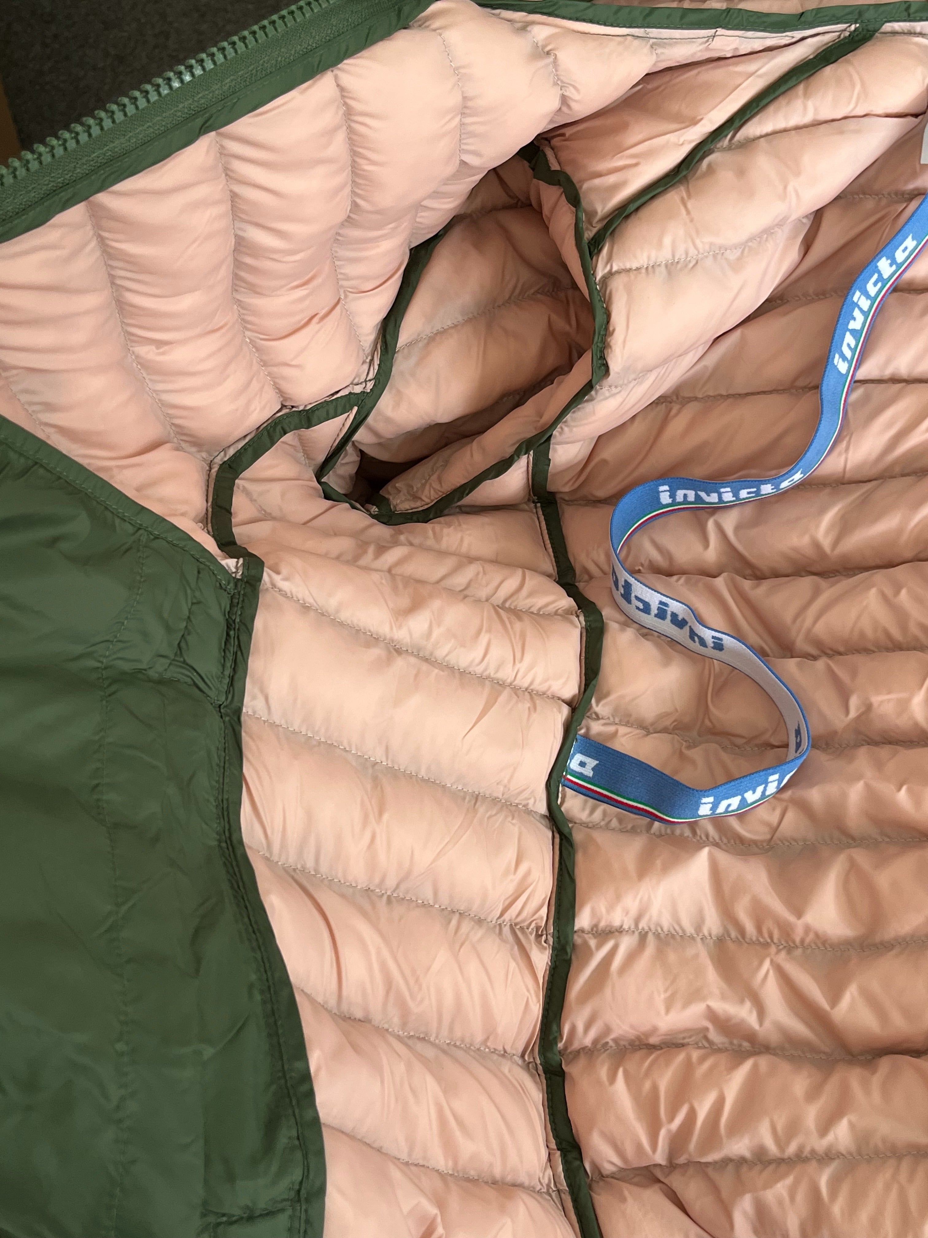 Invicta Lightweight Hooded Puffer Jacket Green M Very Good Condition