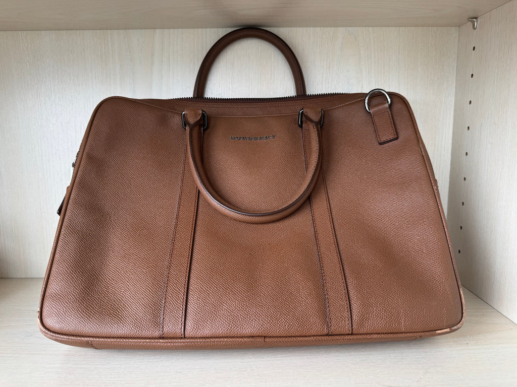 Burberry Leder Aktentasche Braun Medium – Guter Zustand, Staubbeutel, Gurt