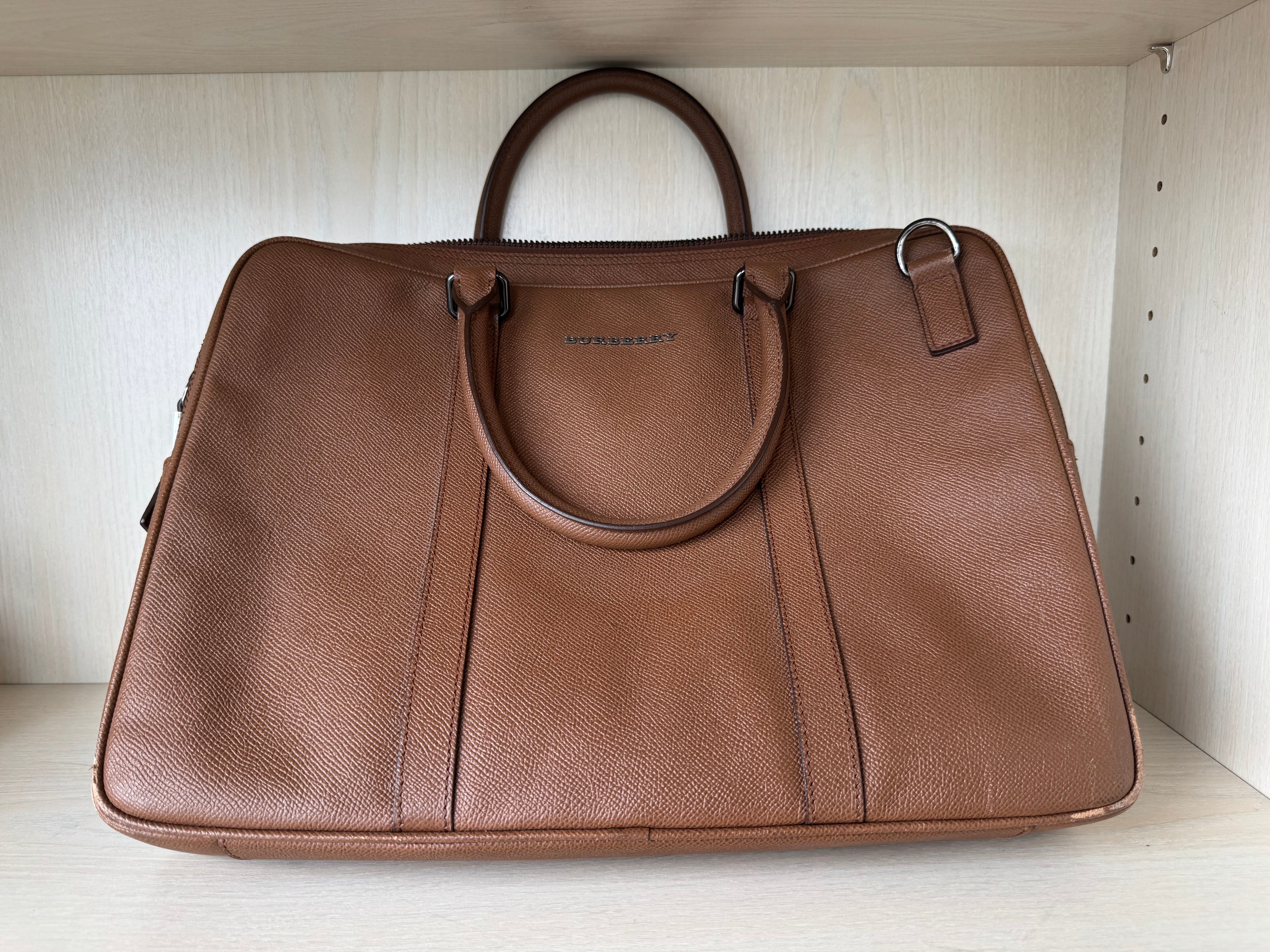 Burberry Leder Aktentasche Braun Medium – Guter Zustand, Staubbeutel, Gurt