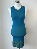 Bimba Y Lola Strickkleid S – teal, gerippter Stoff, plissierter Saum, sehr gut