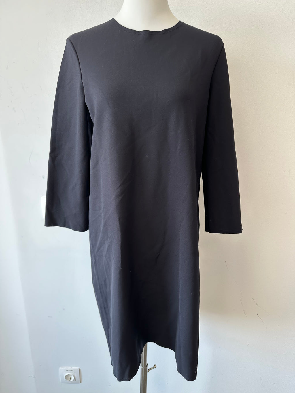 THE ROW „Escher“ Kleid, Größe M, Schwarz, Guter Zustand, Minimalistisch
