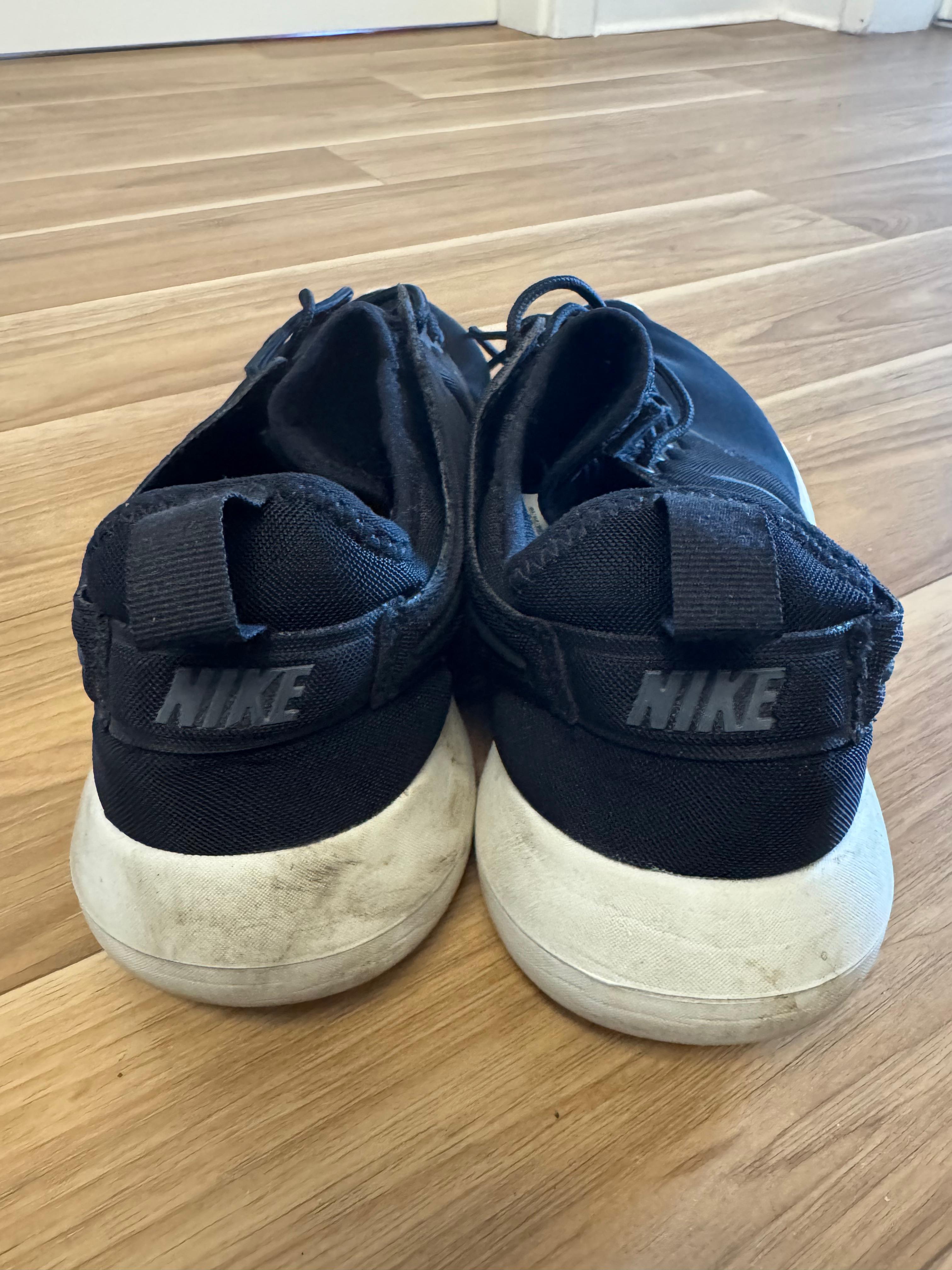 Nike Juvenate Women’s Sneakers EU 38 Palm Green/White – Very Good Condition