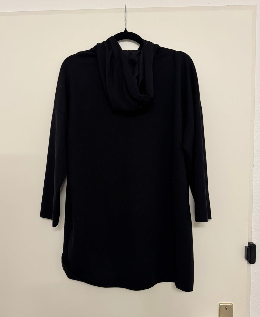 Koi Oversize Hoodie Kleid – Schwarz, Größe M, Zustand Gut