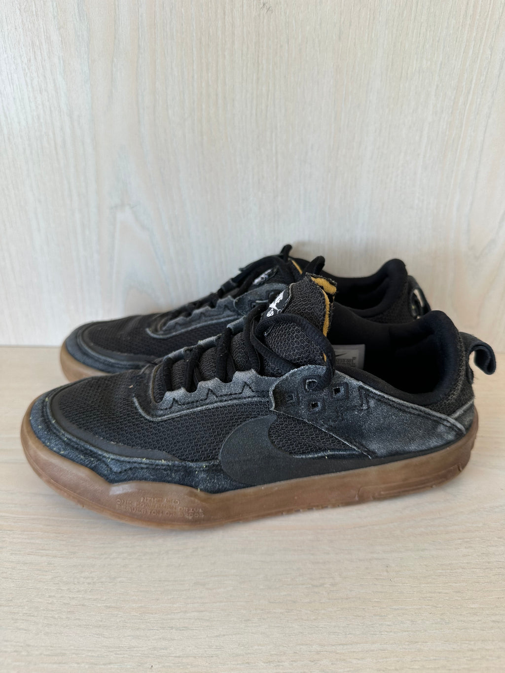 Nike SB Air Zoom Pogo Plus – EU 37.5 / US 5Y – Black/Grey – Good Condition