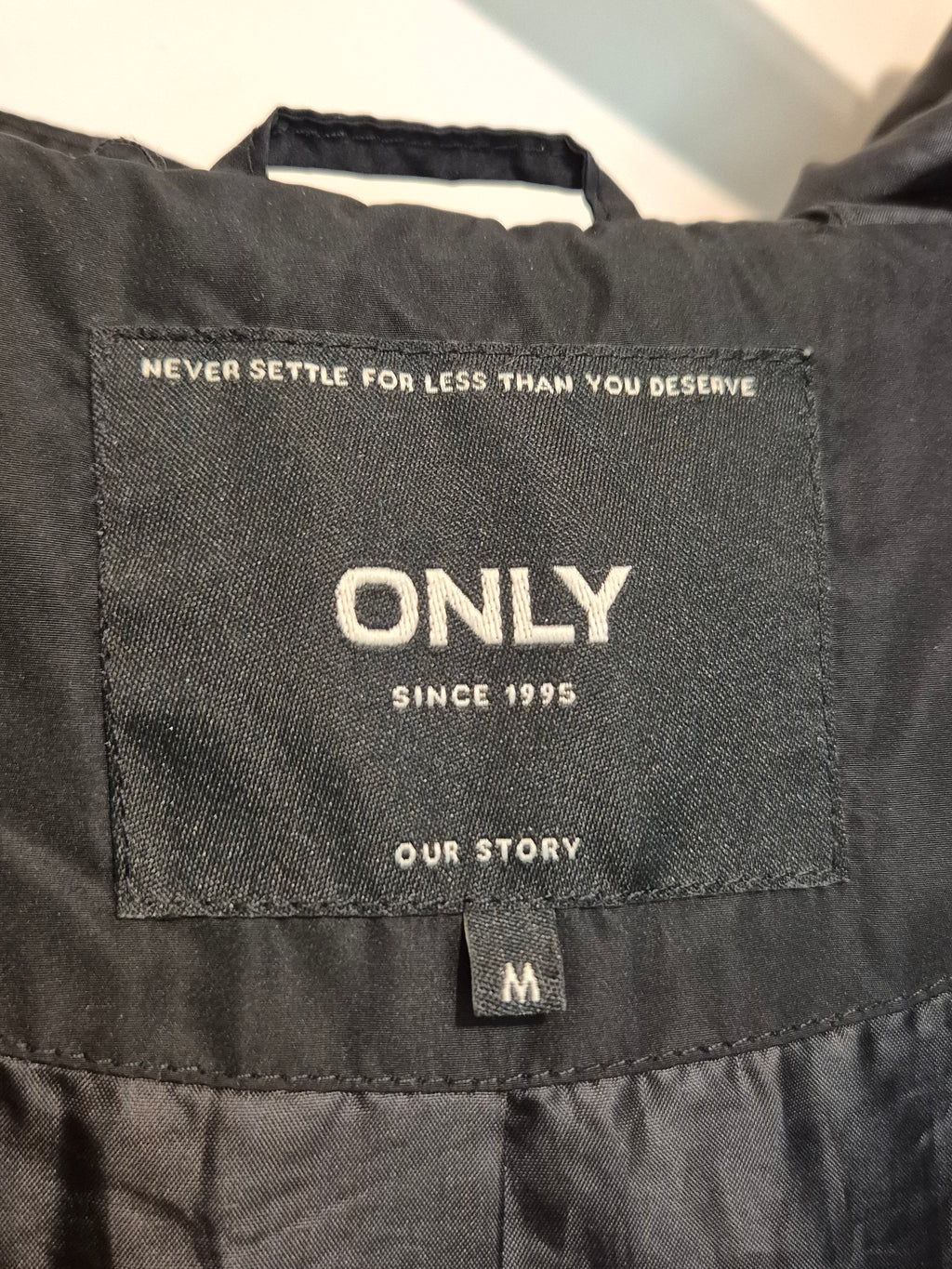 ONLY Steppjacke, Schwarz, M, Sehr guter Zustand