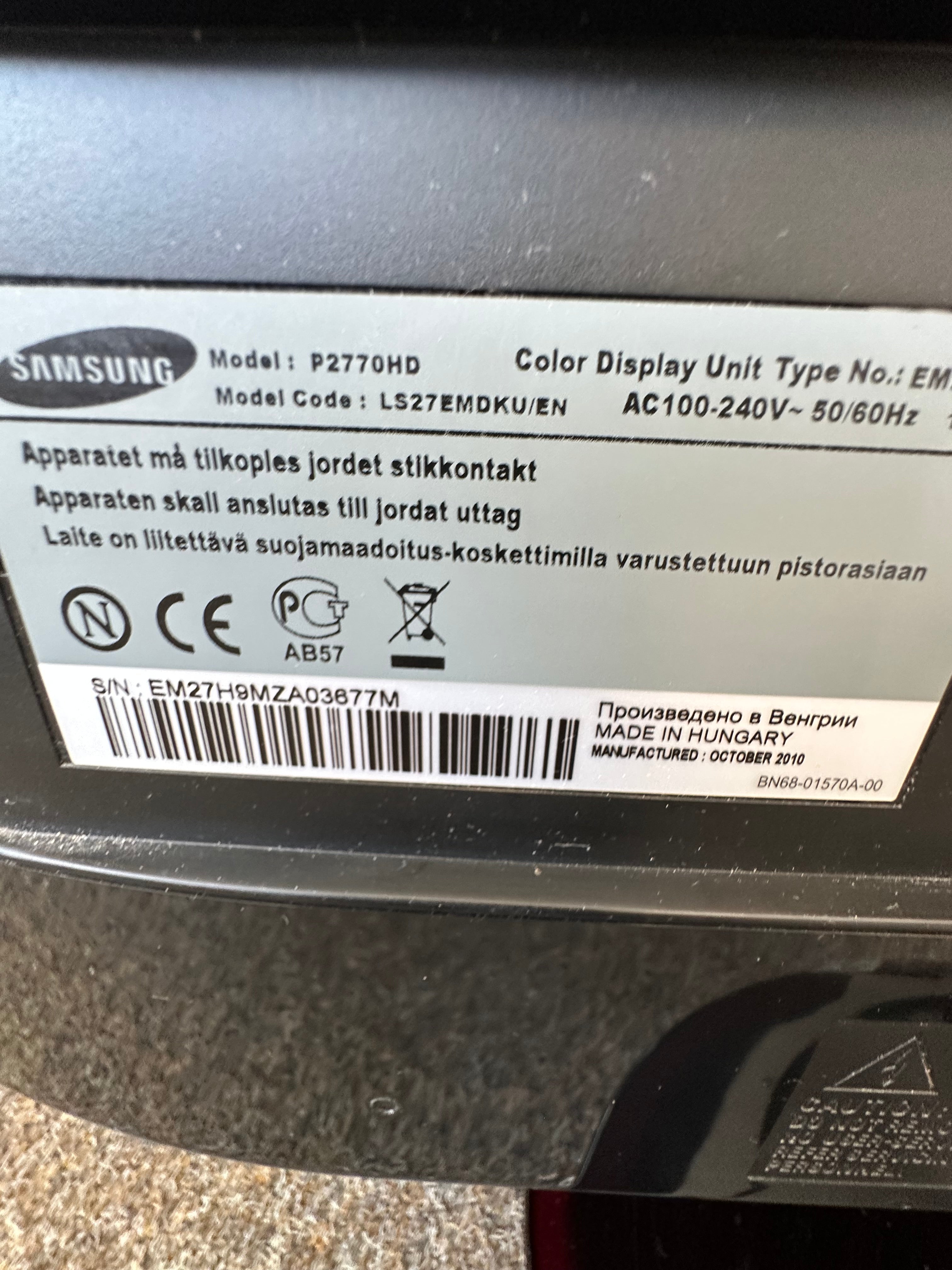 Samsung SyncMaster P2770HD 27 Monitor/HDTV, 1080p, Black, Remote, Very Good