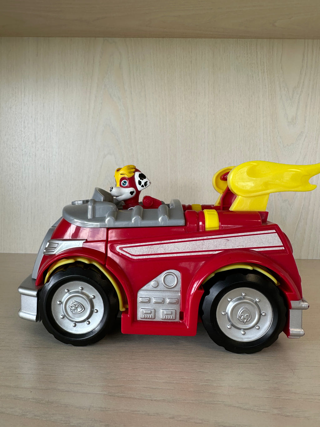PAW Patrol Mighty Pups Marshall Deluxe Powered-Up Fire Truck, Very Good, Medium