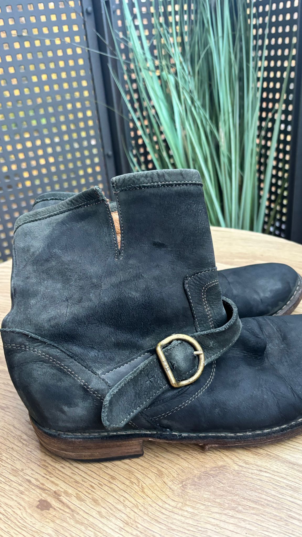 Fiorentini + Baker Eli Stiefel Grau Wildleder EU 40 | Zustand: Stark gebraucht